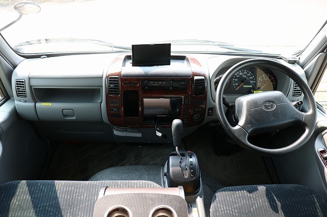 キャンピングカーキャブコン