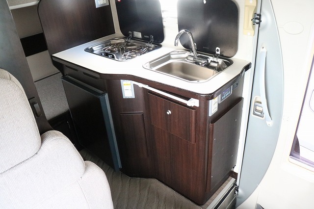 キャンピングカーキャブコン