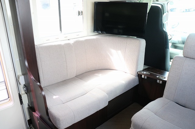 キャンピングカーキャブコン