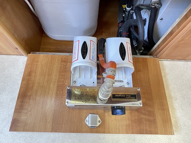 キャンピングカーキャブコン