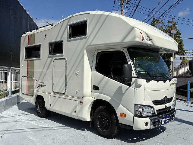 キャンピングカーキャブコン