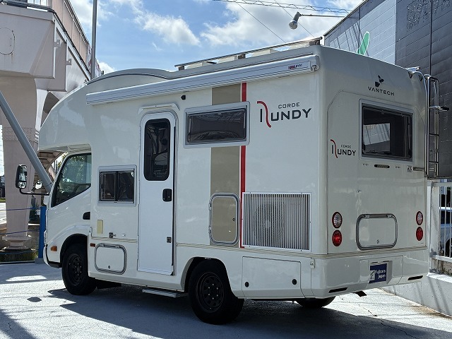 キャンピングカーキャブコン