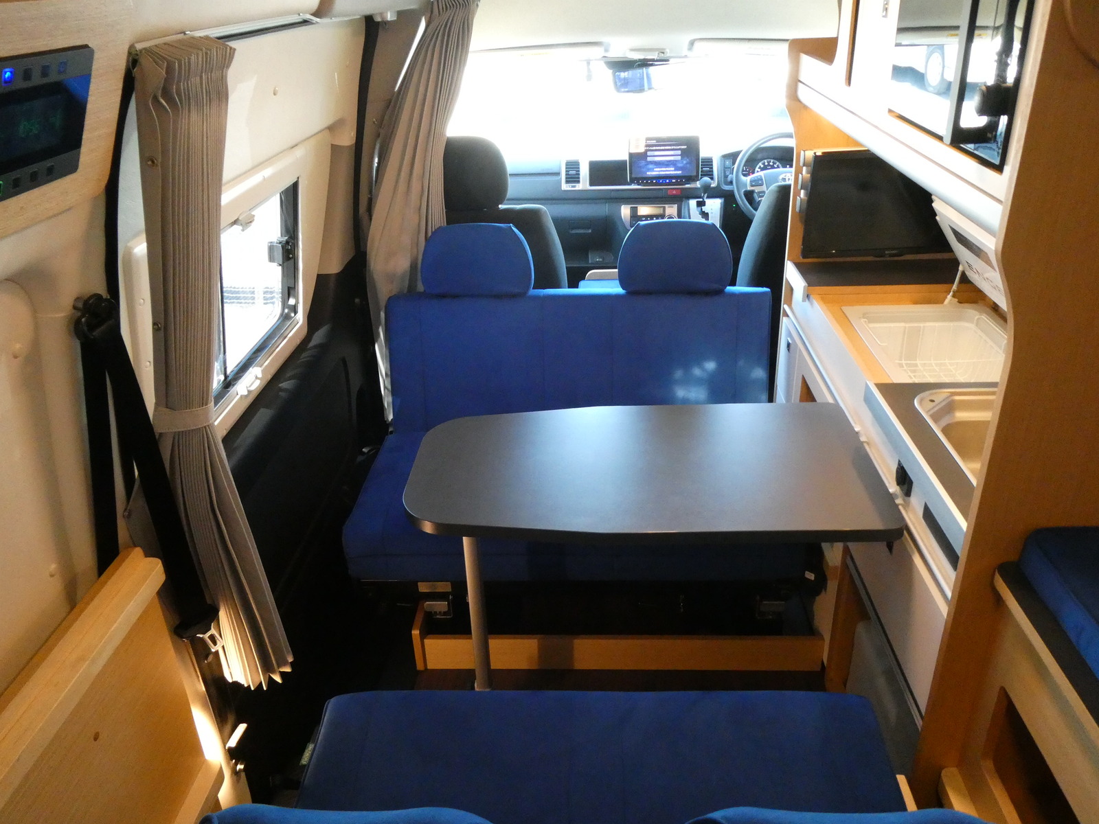 キャンピングカーバンコン