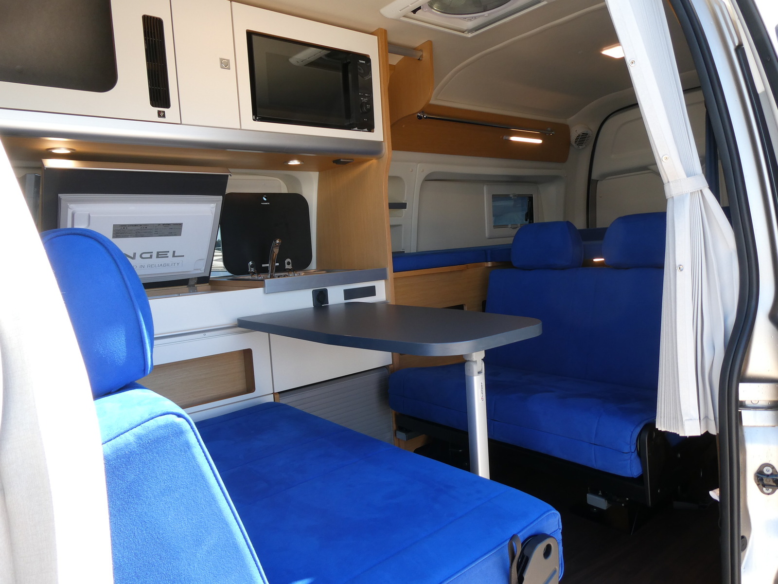 キャンピングカーバンコン