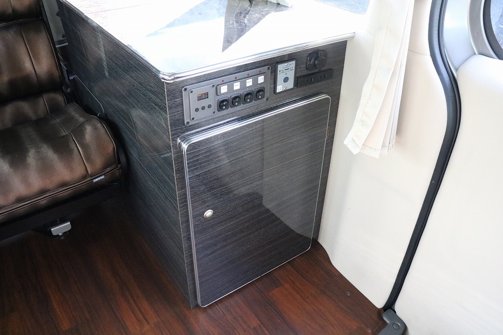 キャンピングカーバンコン