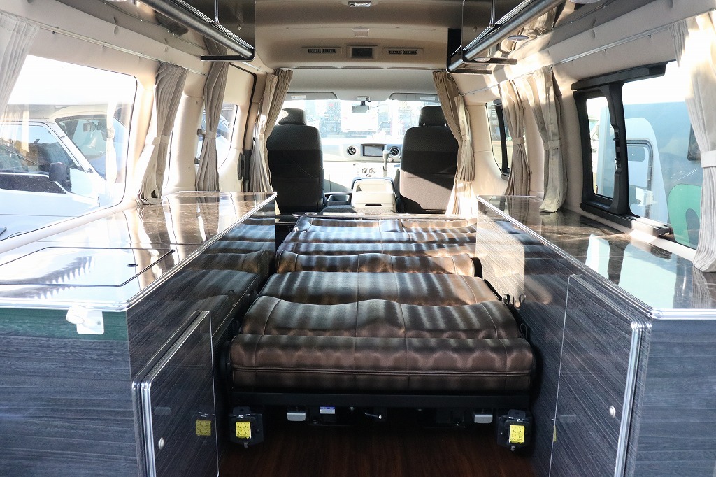 キャンピングカーバンコン