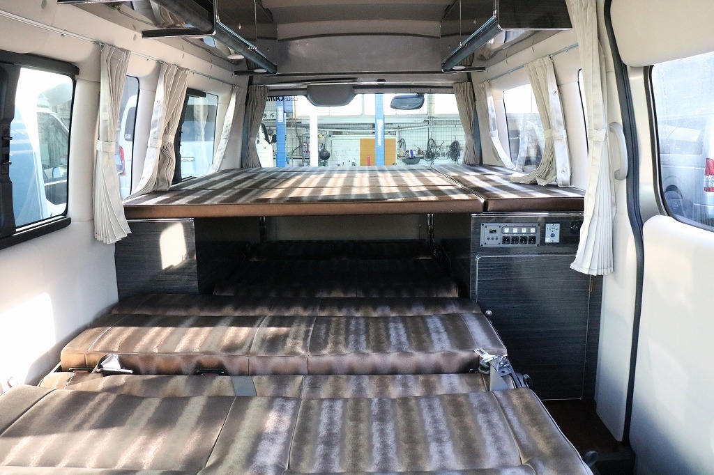 キャンピングカーバンコン