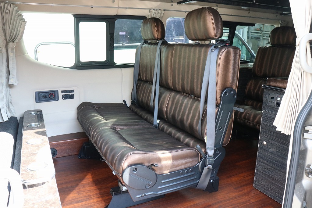 キャンピングカーバンコン