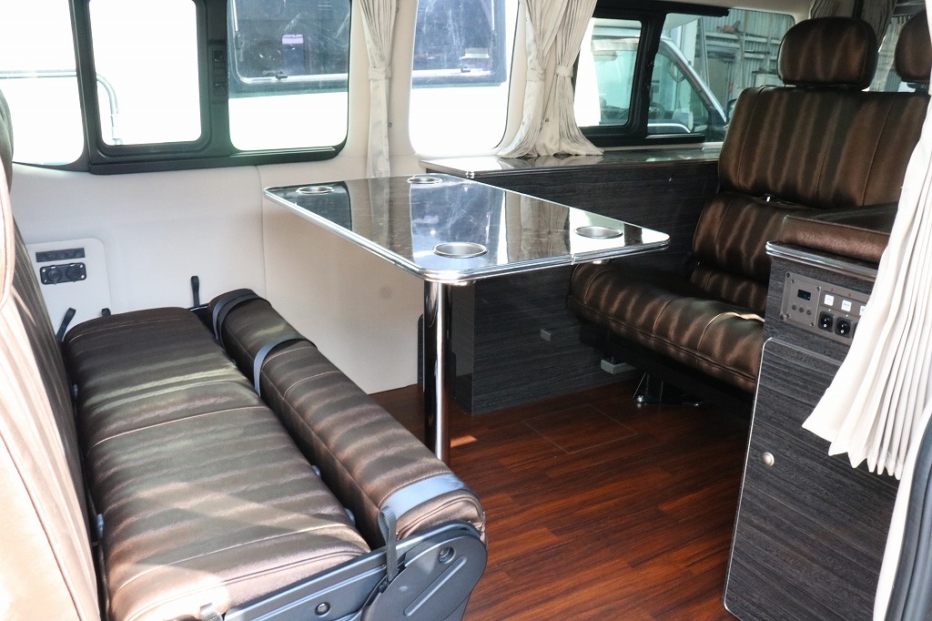 キャンピングカーバンコン