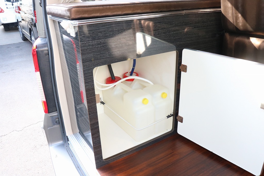 キャンピングカーバンコン