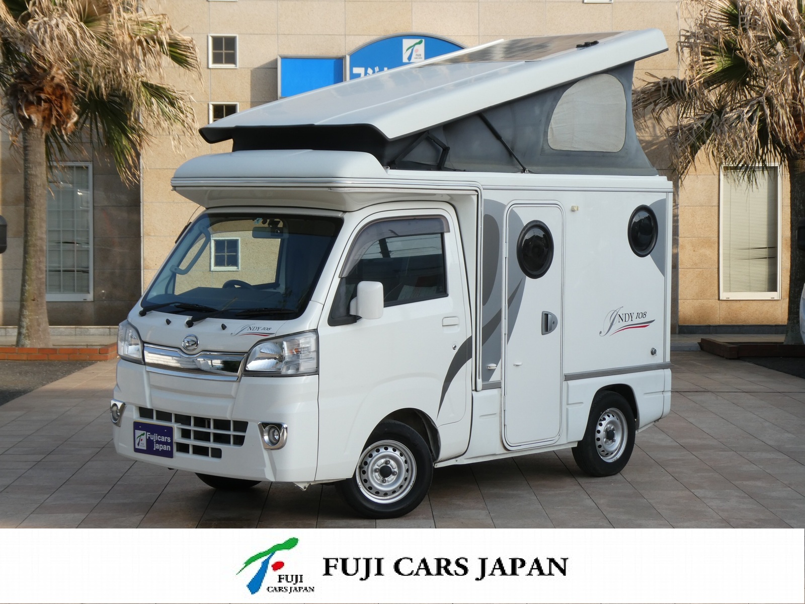 軽キャンパー 東和モータース　インディ108　ポップアップ　ソーラーパネル