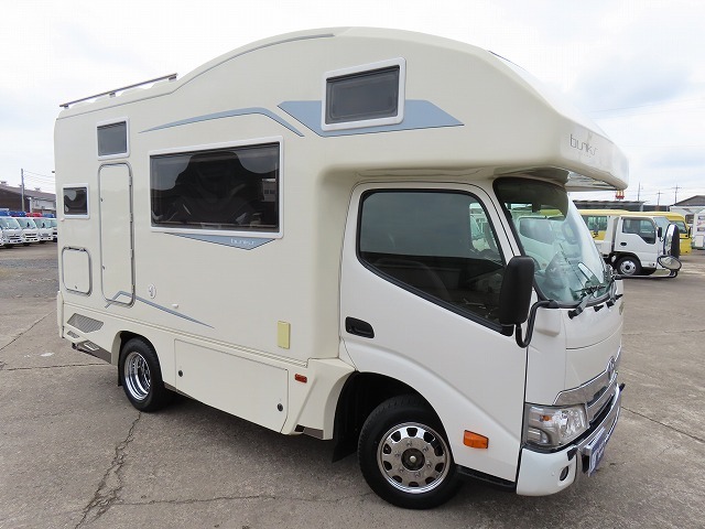 キャンピングカーキャブコン