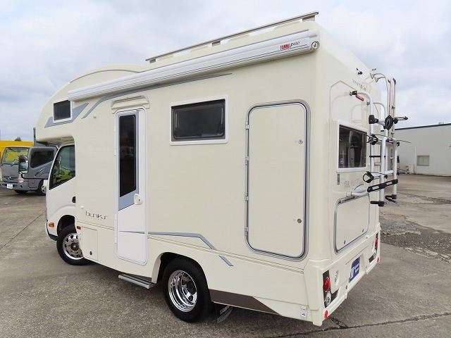 キャンピングカーキャブコン