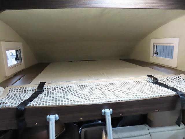 キャンピングカーキャブコン