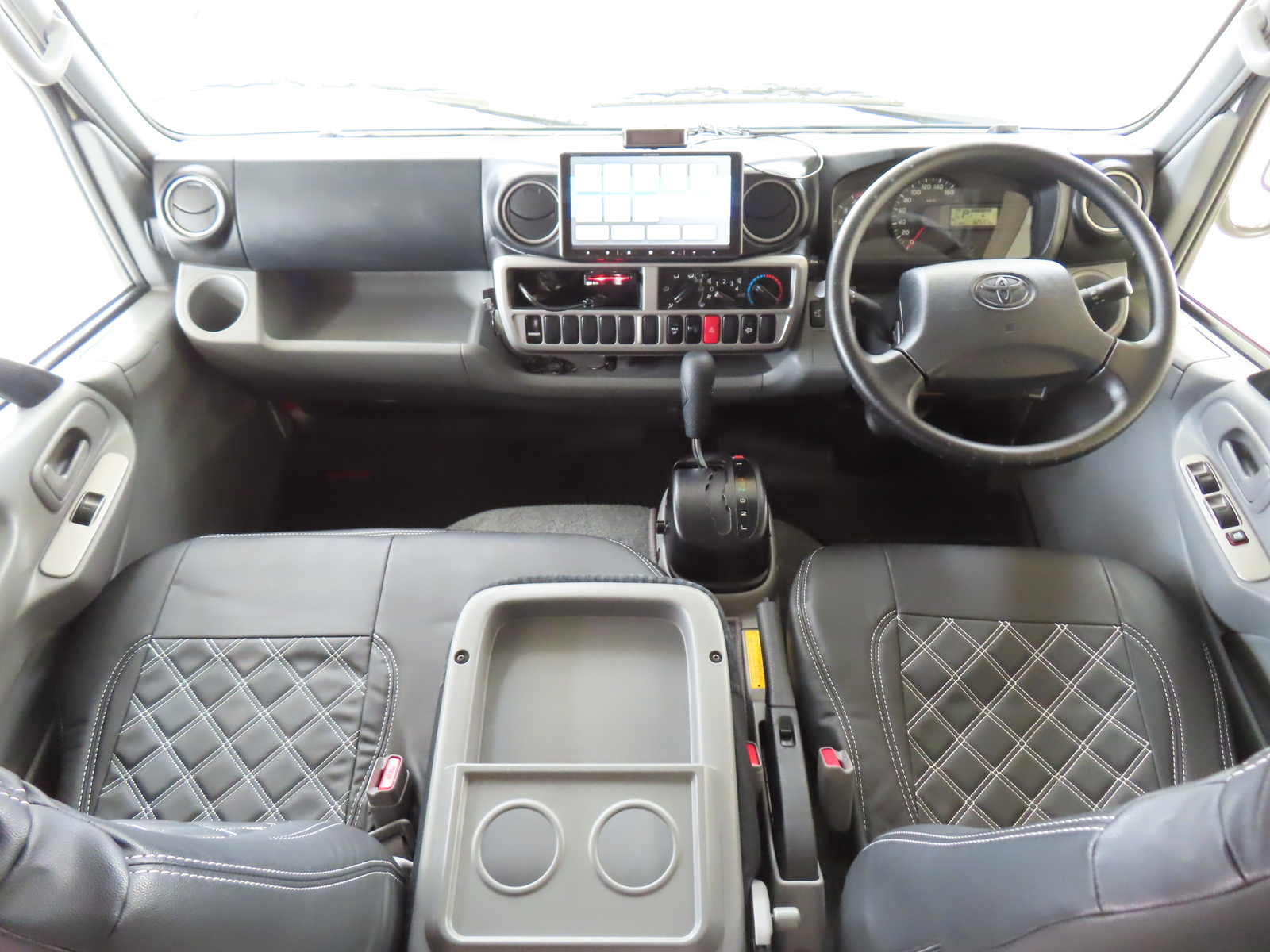 キャンピングカーキャブコン