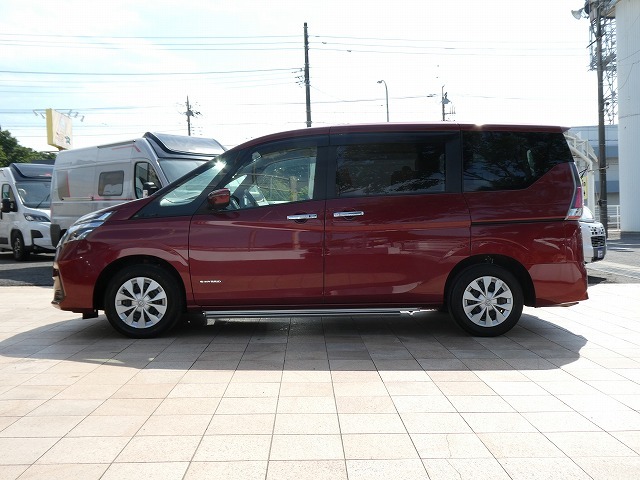 日産セレナ