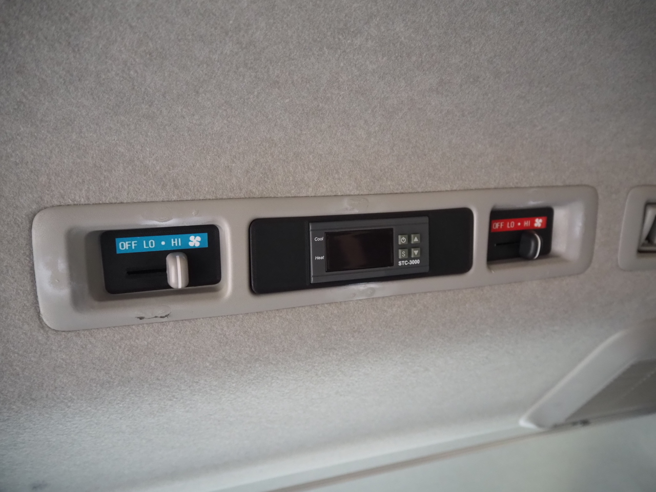 キャンピングカーバンコン