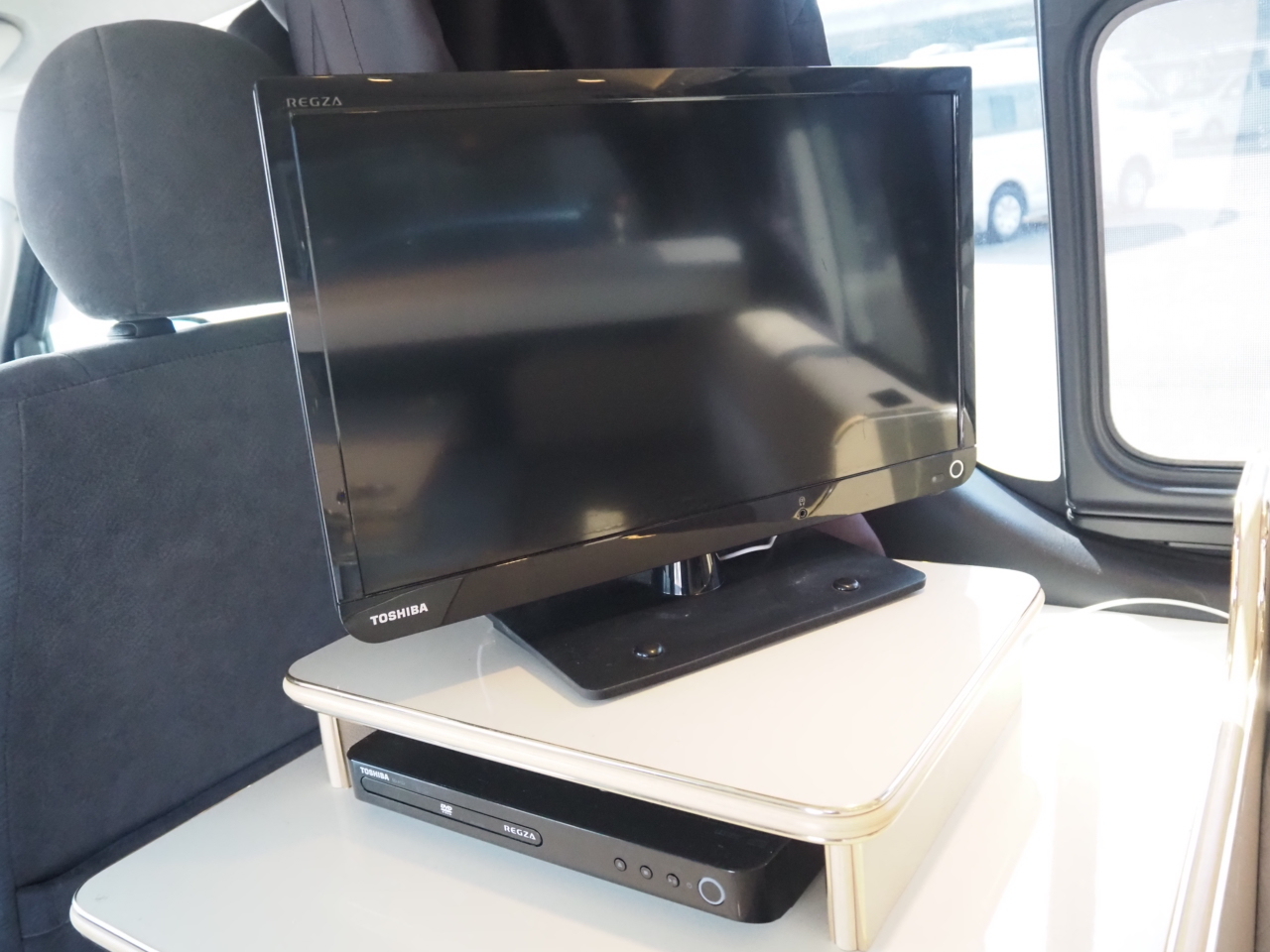 キャンピングカーバンコン