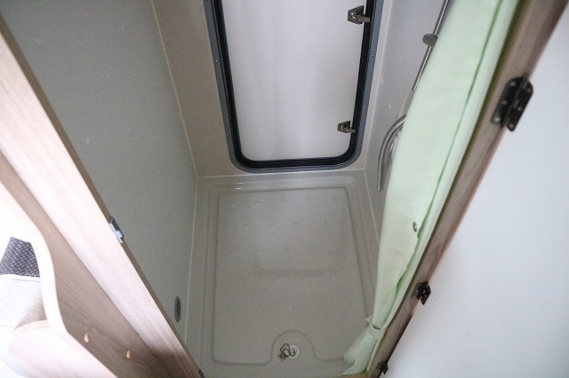 キャンピングカーキャブコン