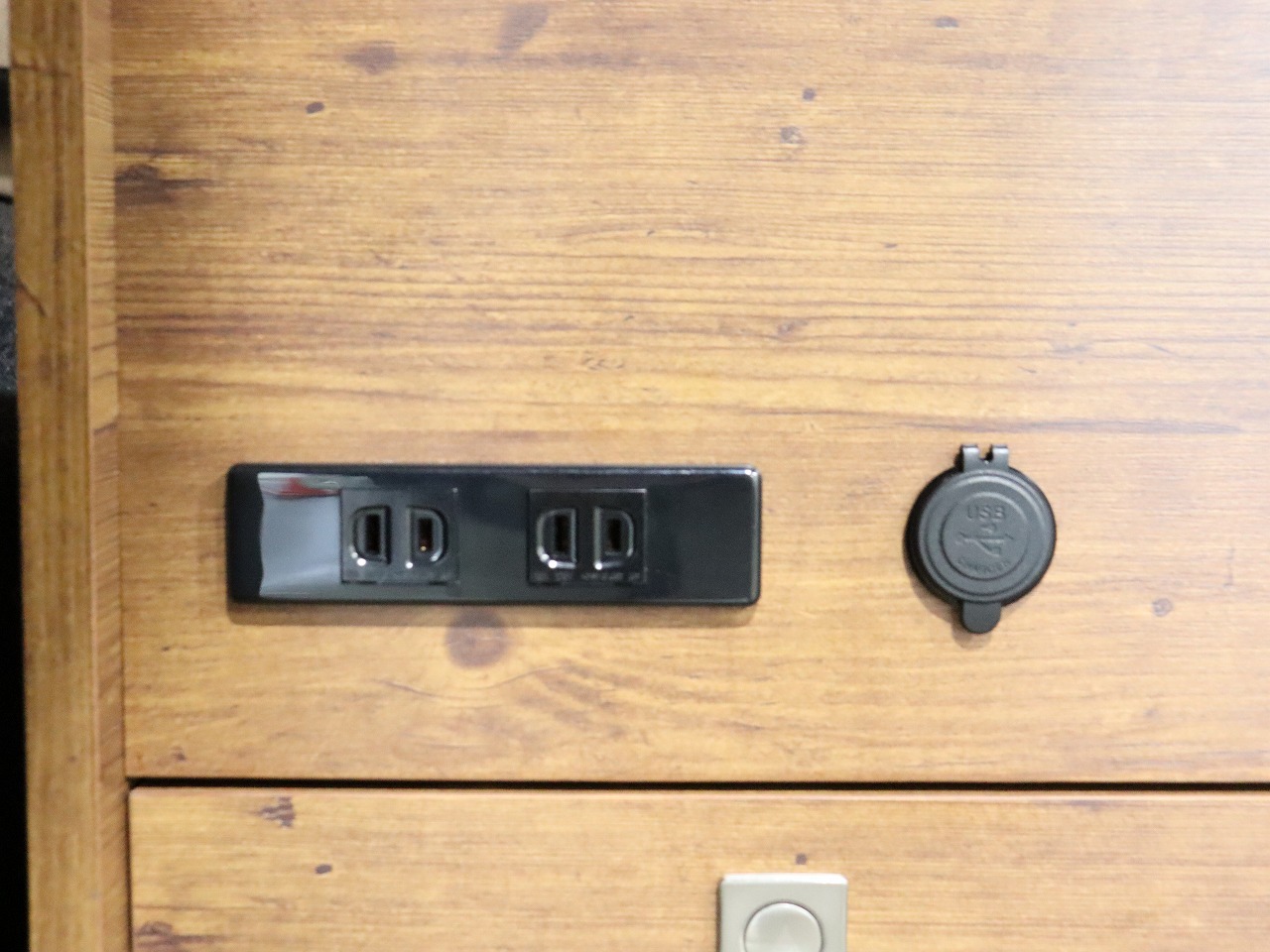 キャンピングカーバンコン