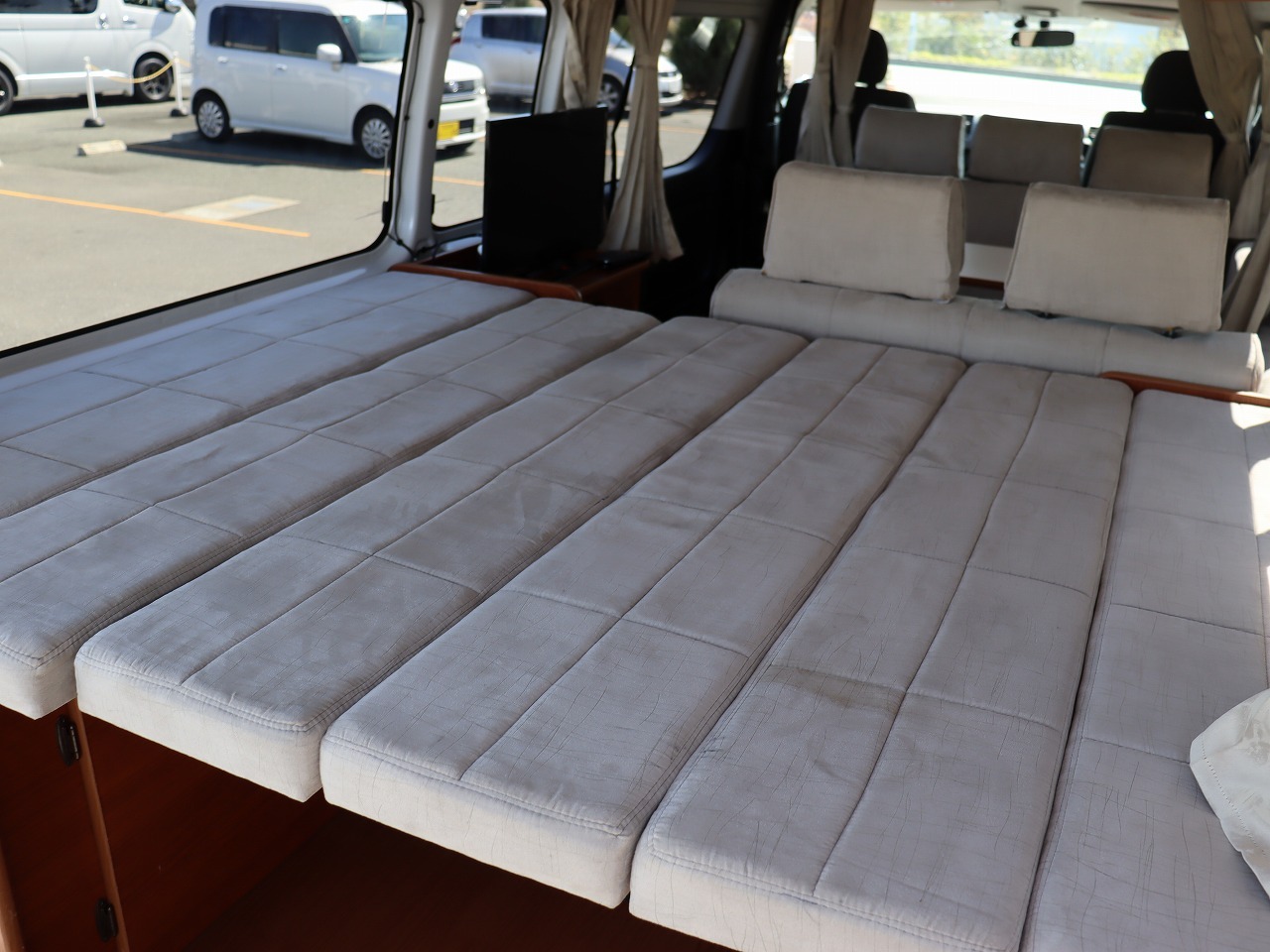 キャンピングカーバンコン