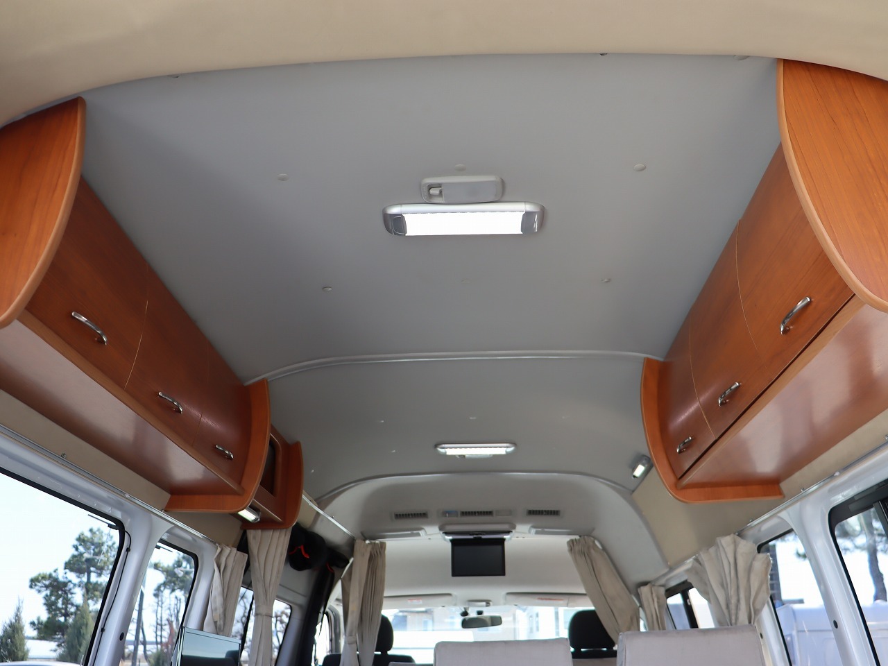 キャンピングカーバンコン