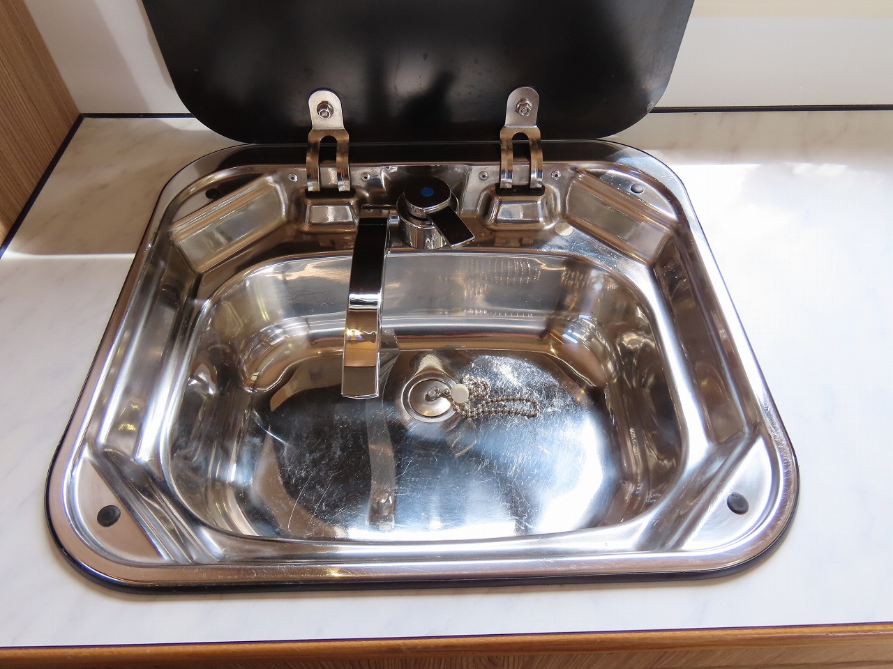 キャンピングカーキャブコン