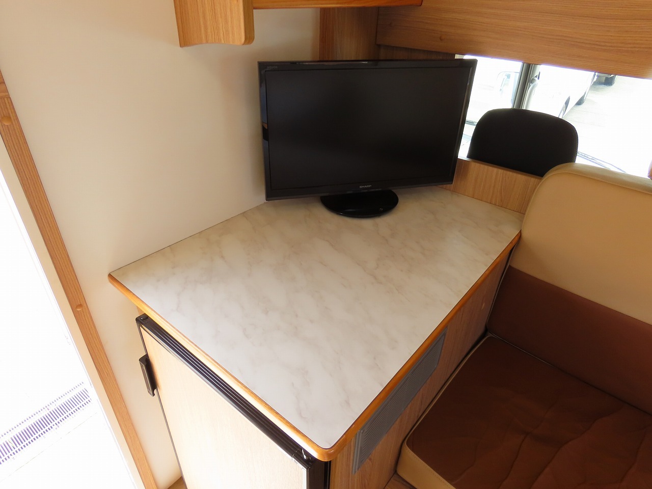 キャンピングカーキャブコン