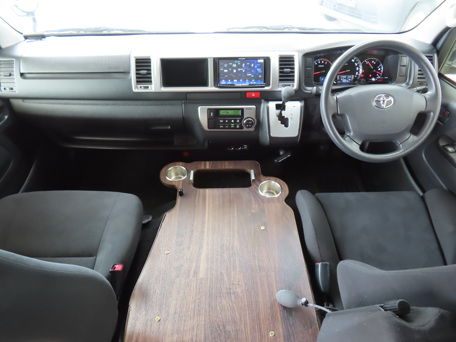 キャンピングカーバンコン