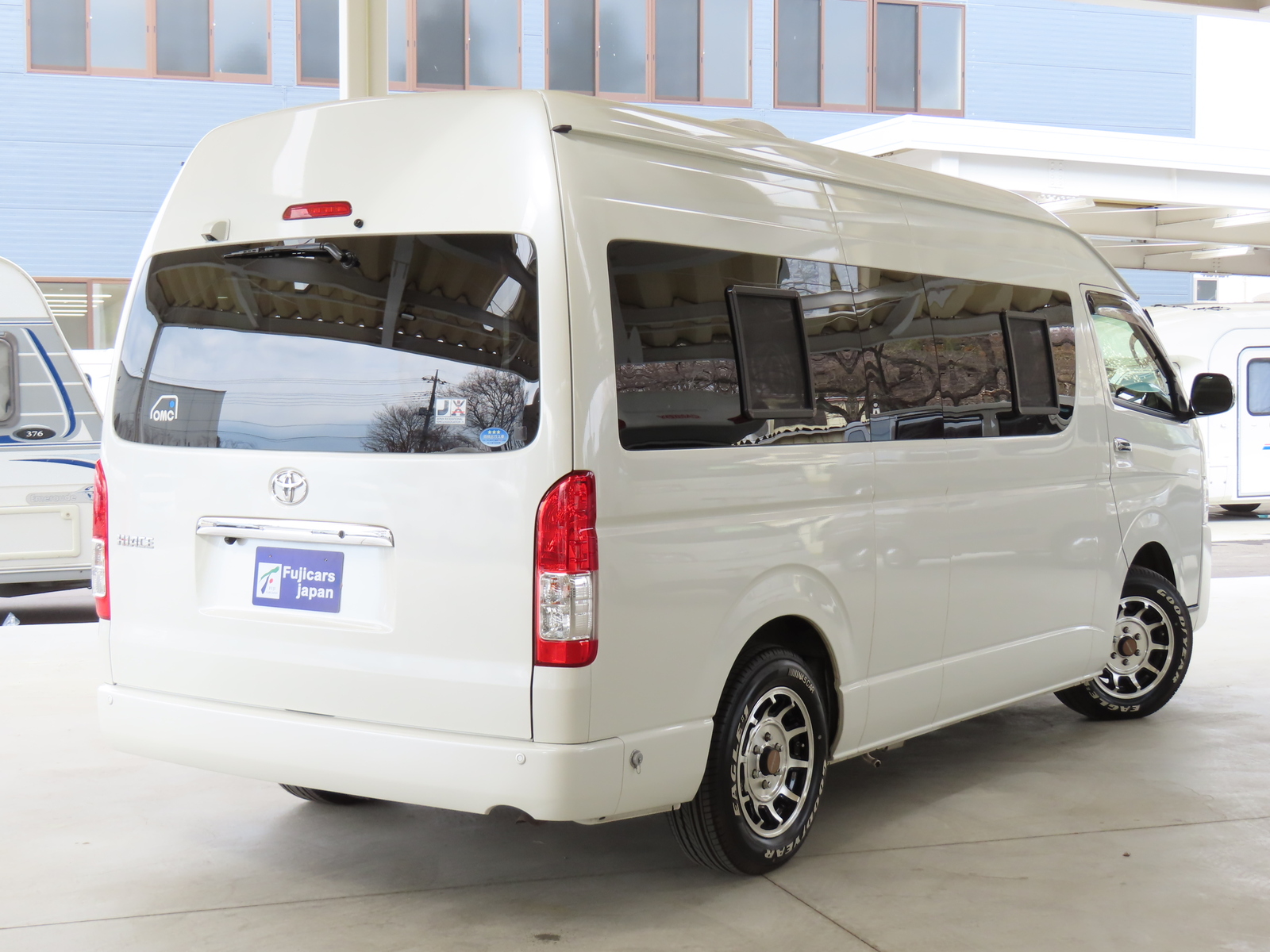 キャンピングカーバンコン