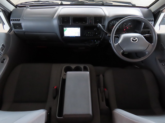 キャンピングカーキャブコン