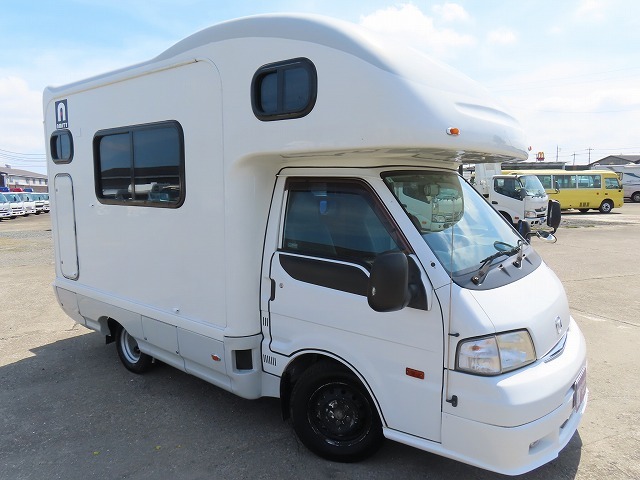 キャンピングカーキャブコン