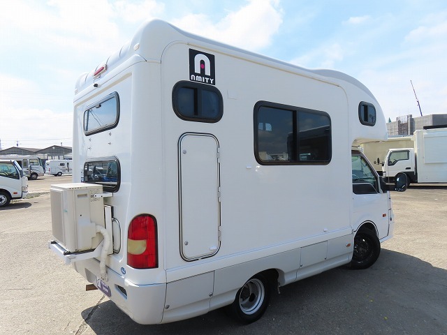 キャンピングカーキャブコン