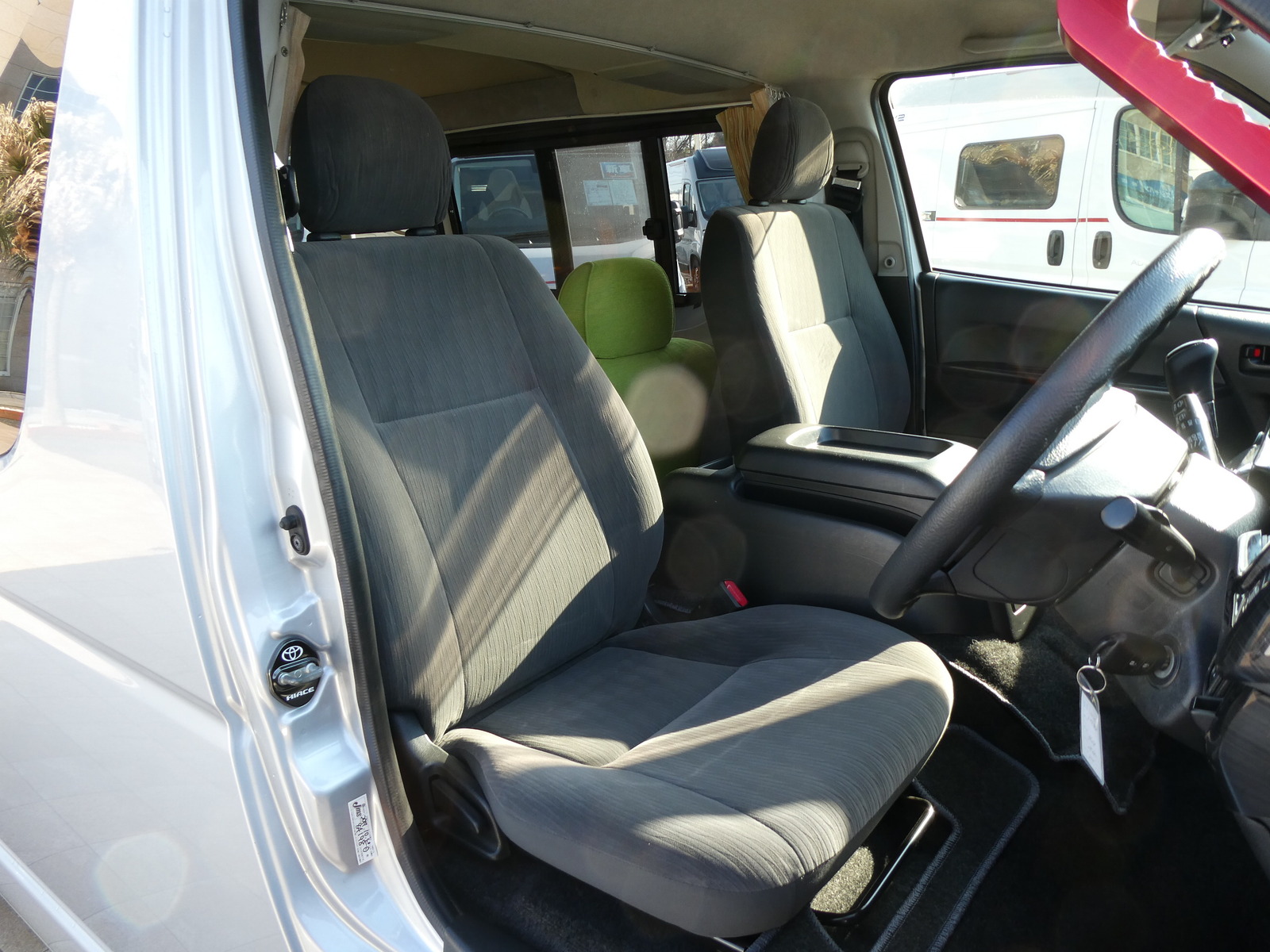 キャンピングカーバンコン