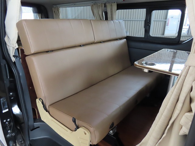 キャンピングカーバンコン