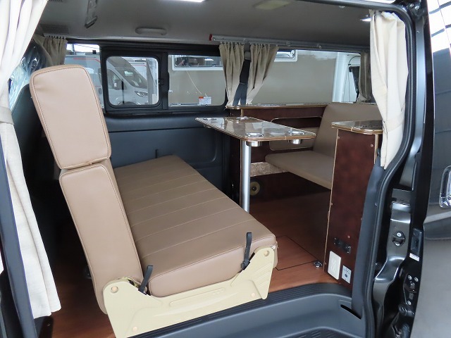 キャンピングカーバンコン