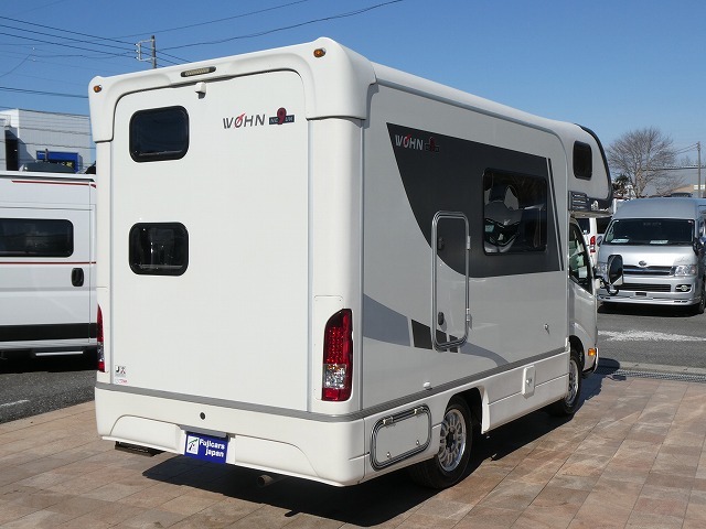 キャンピングカーキャブコン