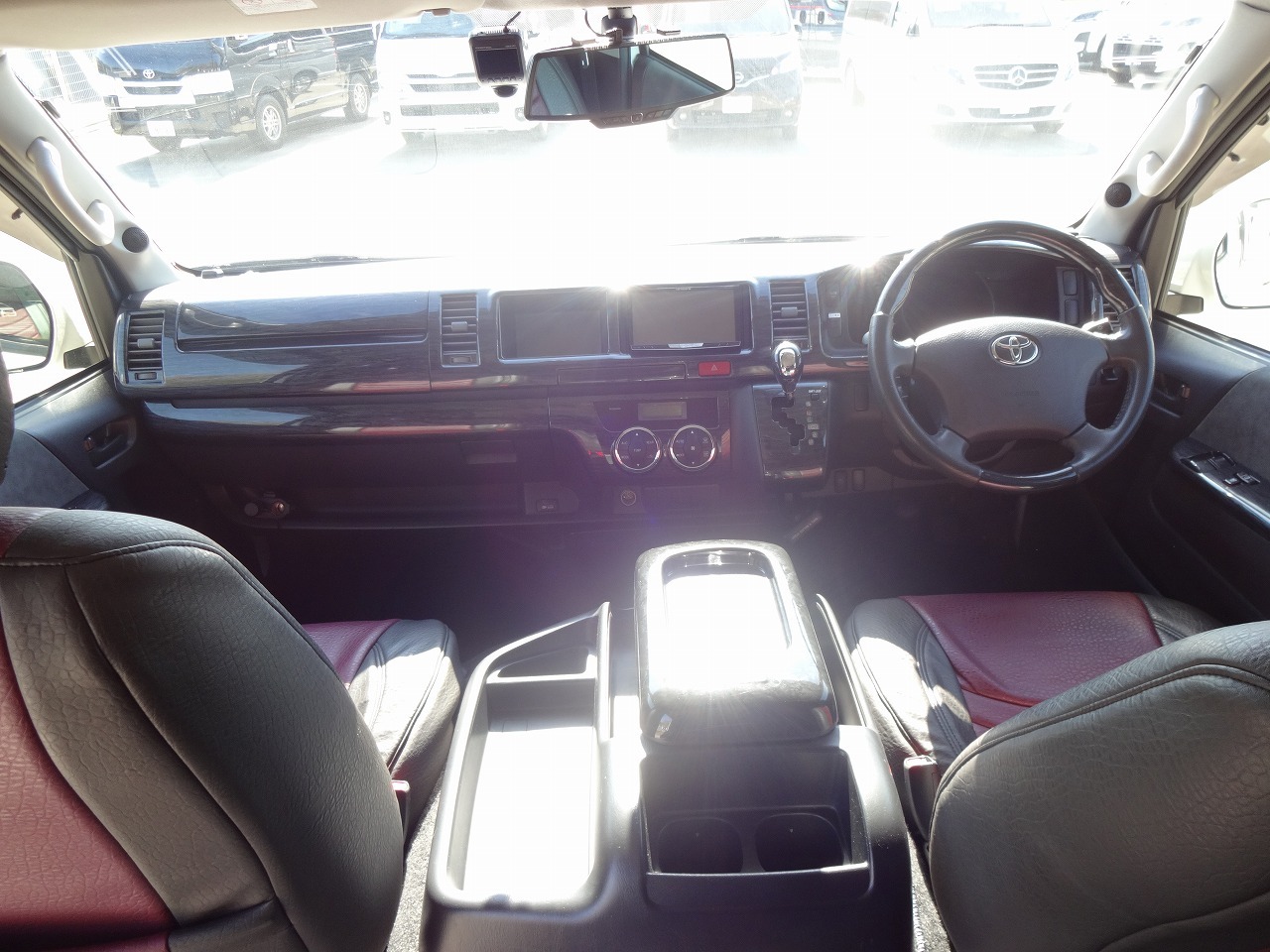 キャンピングカーバンコン