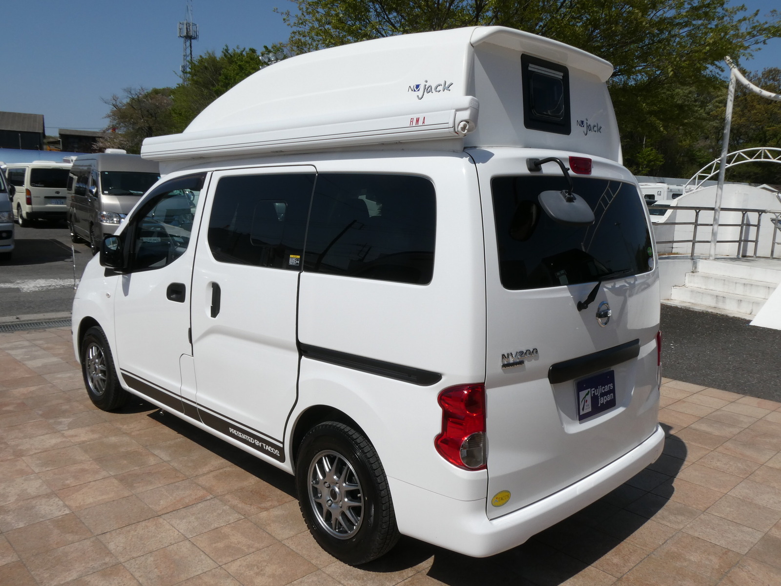 キャンピングカーバンコン