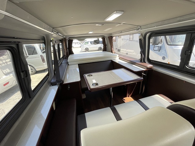 キャンピングカーバンコン