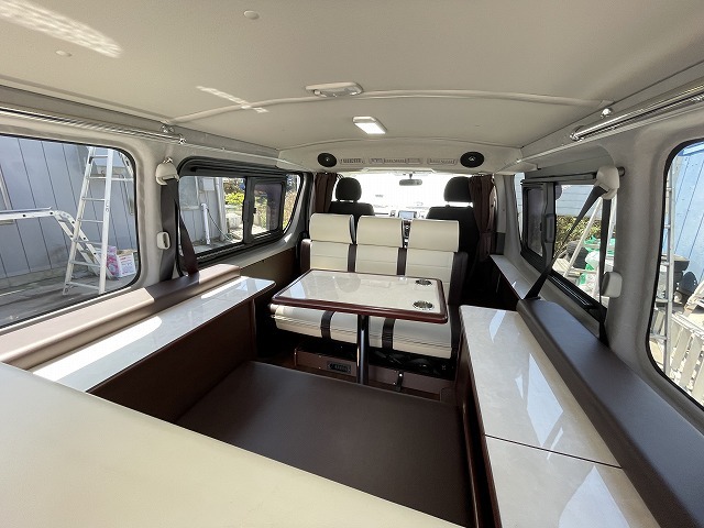 キャンピングカーバンコン