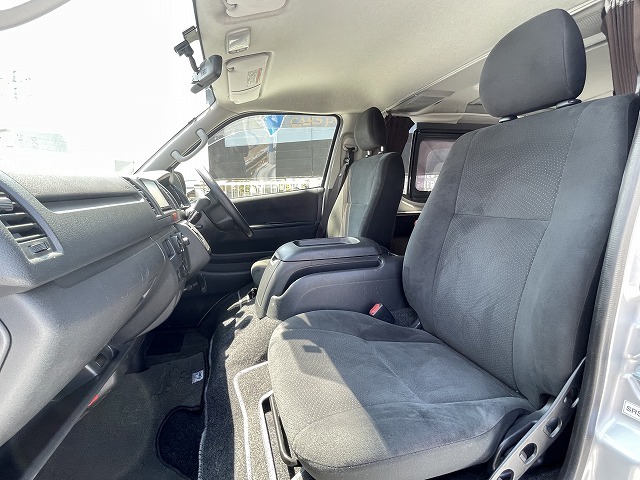 キャンピングカーバンコン