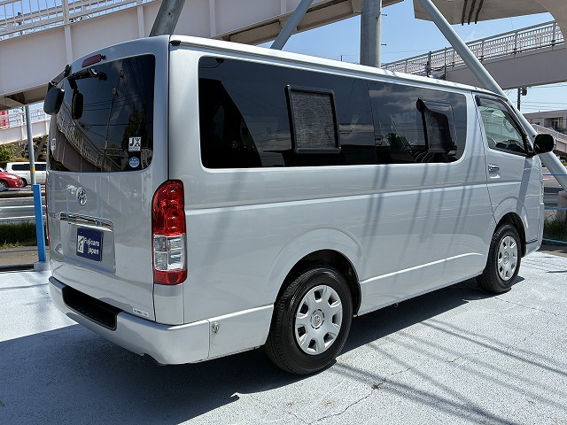 キャンピングカーバンコン