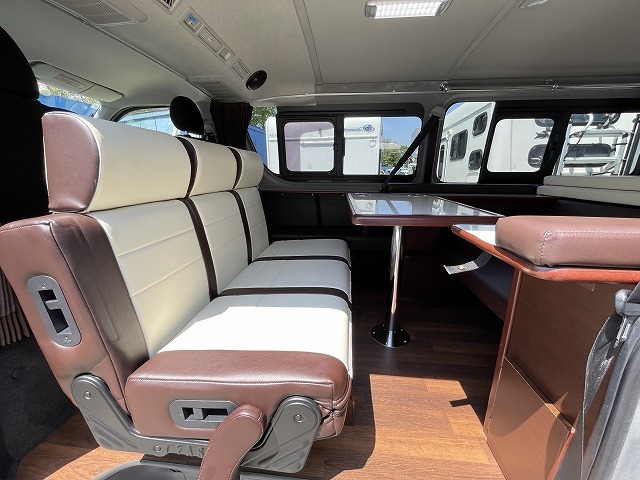 キャンピングカーバンコン