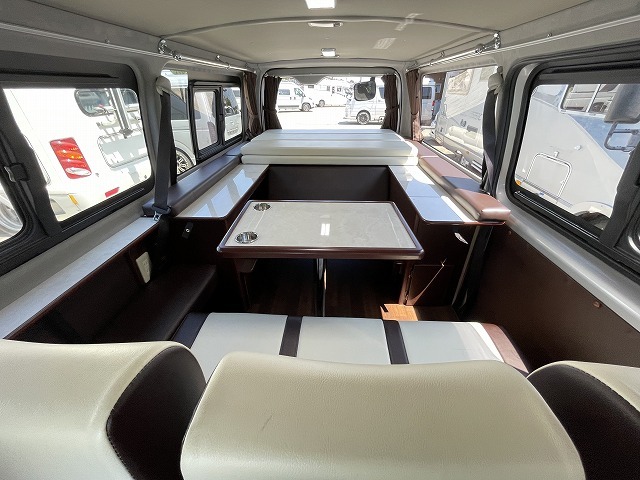 キャンピングカーバンコン