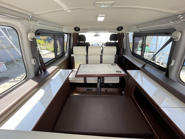 キャンピングカーバンコン