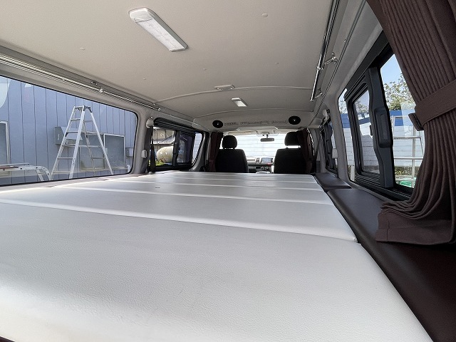 キャンピングカーバンコン