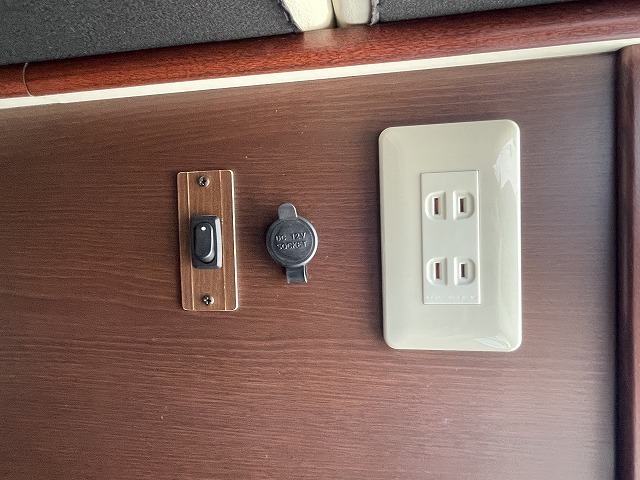 キャンピングカーバンコン