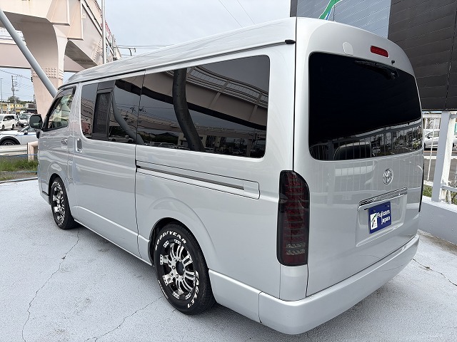 キャンピングカーバンコン