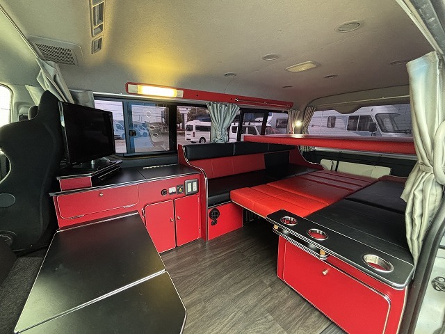 キャンピングカーバンコン